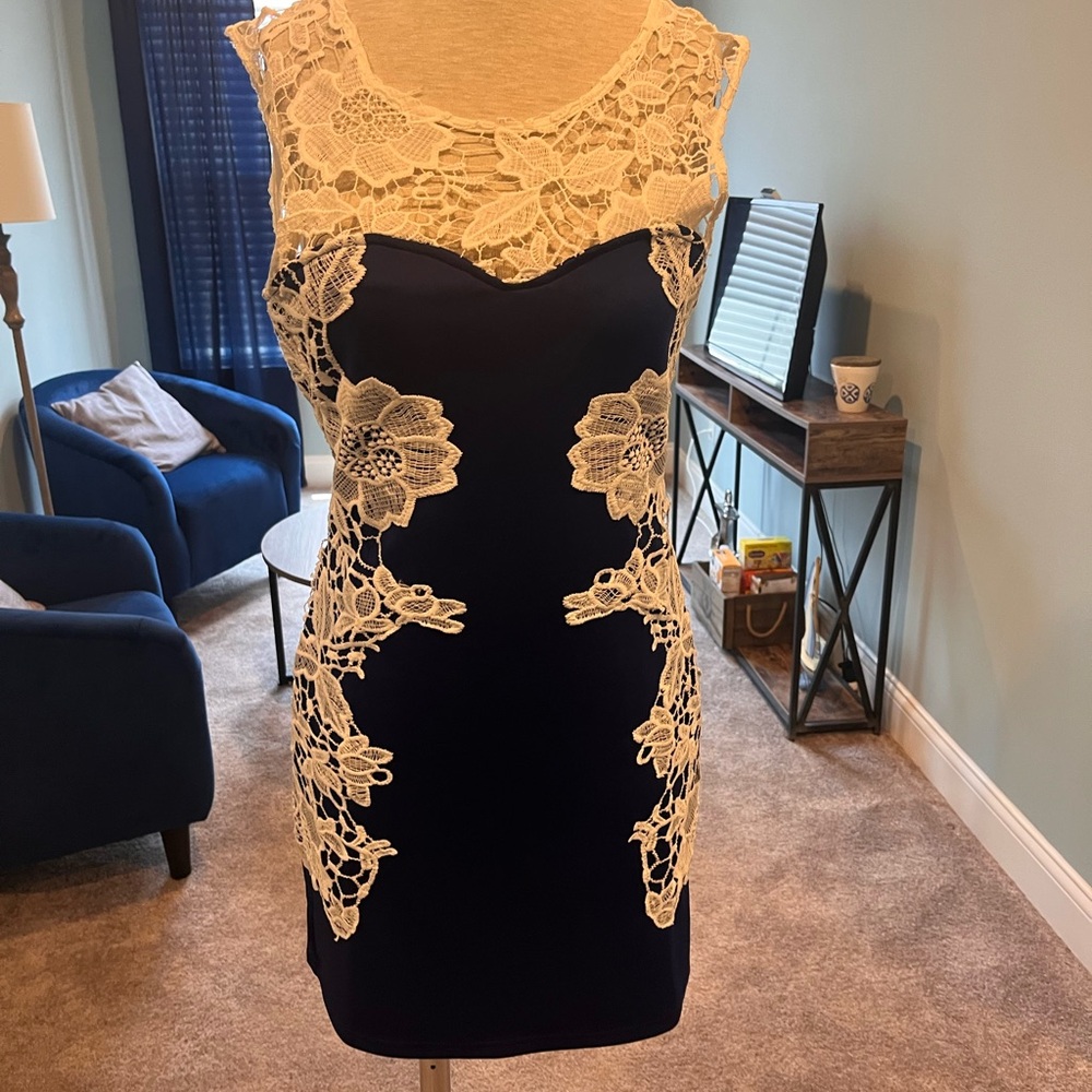 VENUS blue and white Embellished Sleeveless Sheath Mini Dress